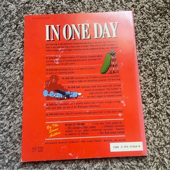 Super Cool Vintage book from 1984, (What Americans do) In one day, great read! - Picture 3 of 11